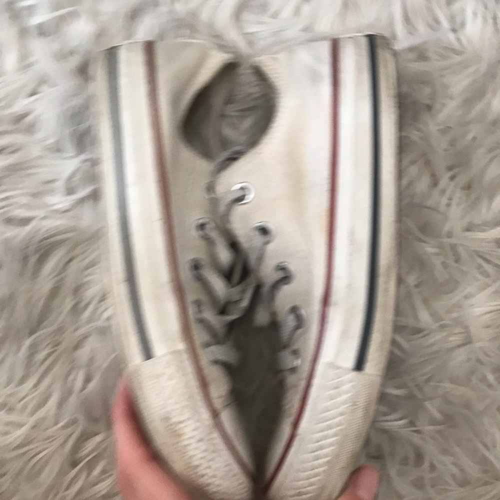 Converse - Picture 3 of 4